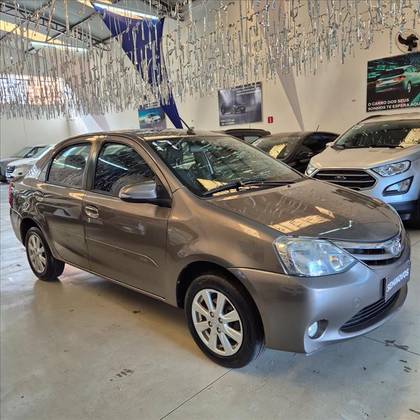 TOYOTA ETIOS 1.5 XLS SEDAN 16V FLEX 4P AUTOMÁTICO TOYOTA ETIOS 1.5 XLS SEDAN 16V FLEX 4P AUTOMÁTICO